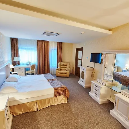 виктория на замковой 3* Минск