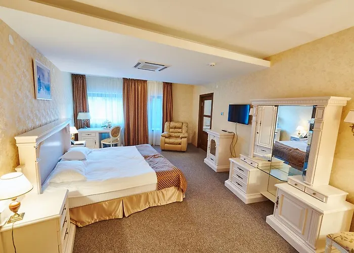 виктория на замковой 3* Минск