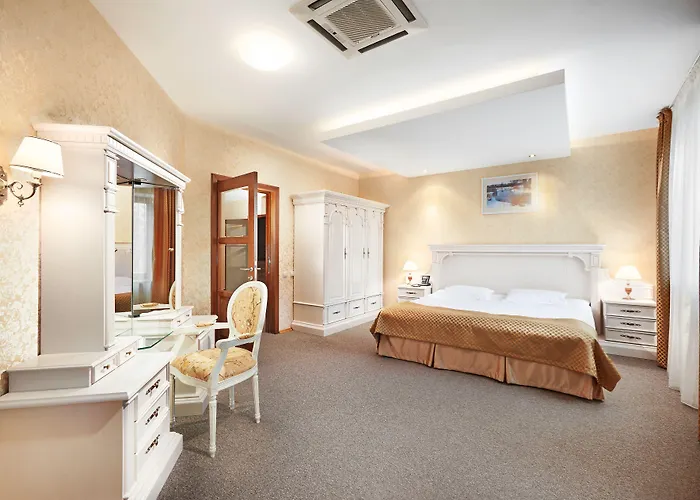 виктория на замковой