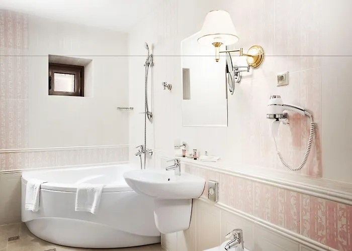 Отель виктория на замковой