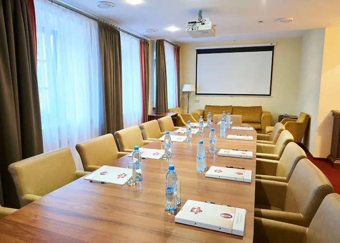 виктория на замковой 3* Минск