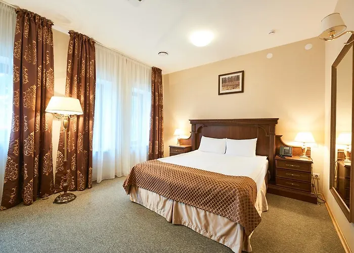 виктория на замковой