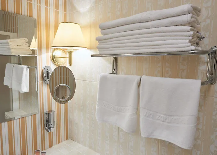 виктория на замковой Отель